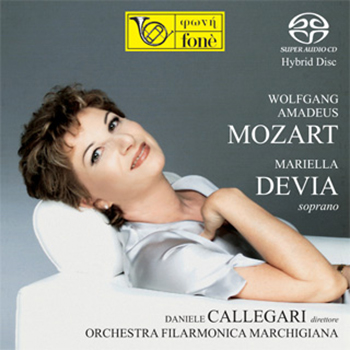 Mozart / Devia